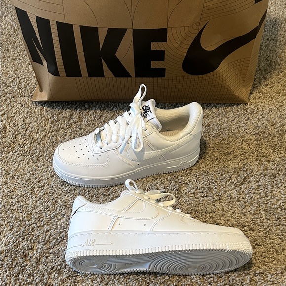 Nike Air Force 1 White Sneakers - Picture 1 of 2